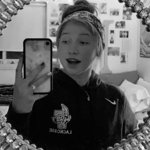 Meet your Posher, Molly